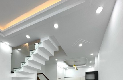 NGAY NGÃ TƯ 4 XÃ - TÂN HOÀ ĐÔNG - NHÀ 3 TẦNG MỚI - 42M2 - 3 PHÒNG NGỦ - HẺM ĐẸP THÔNG - SỔ NỞ HẬU HOÀN CÔNG ĐỦ -  GIÁ CHỈ 4 TỶ